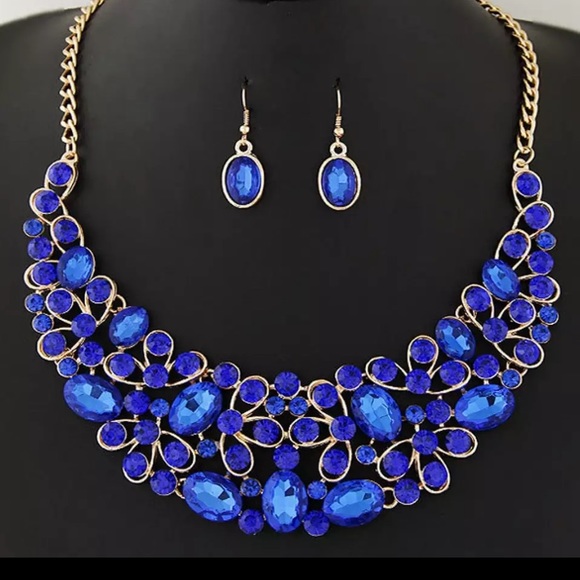 Jewelry - 😱Statement Necklace :No earrings